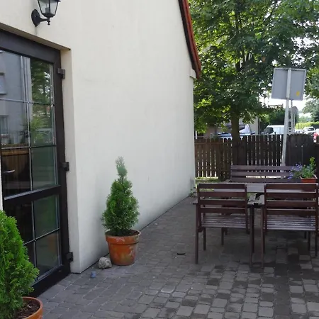 ホームステイ Letni Wiatr Retro ウェバ